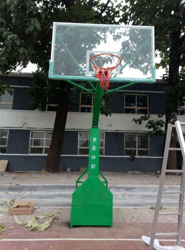 齐鑫022大箱钢化玻璃篮球架